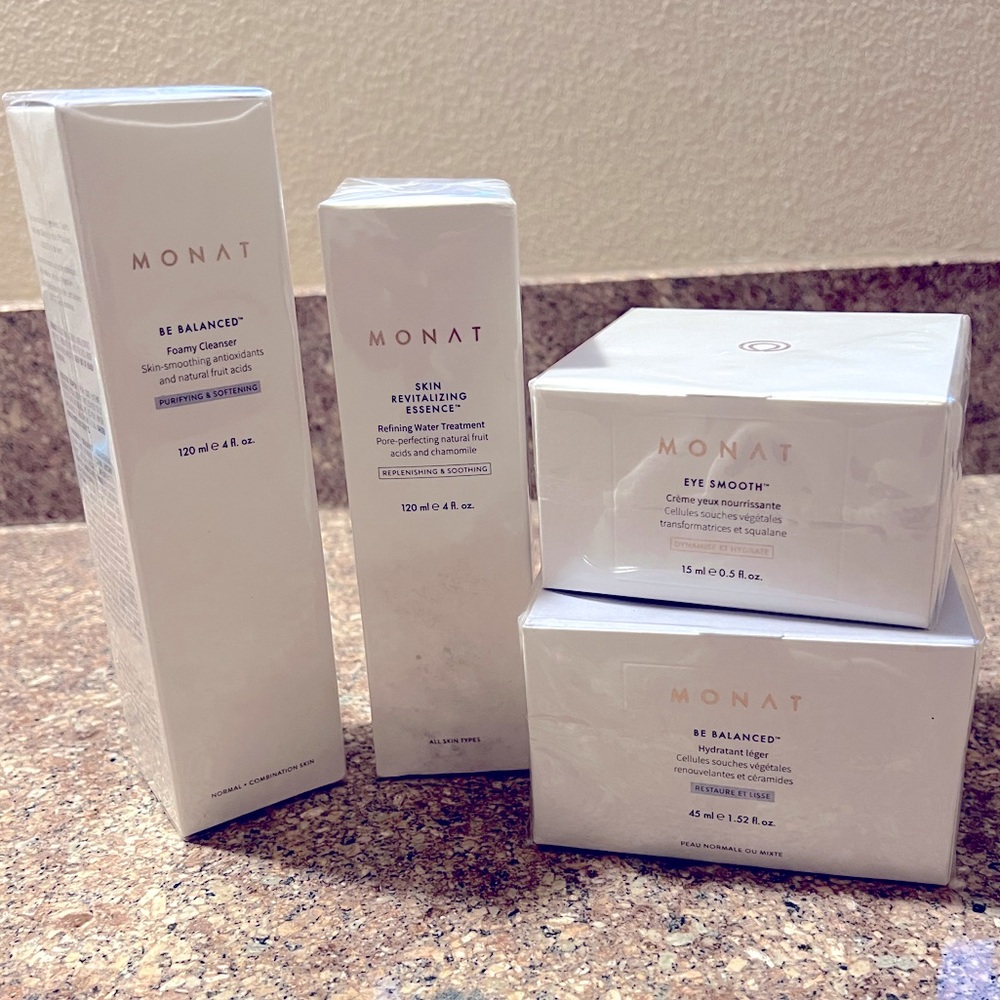 NEW all 4 bottles- Monat